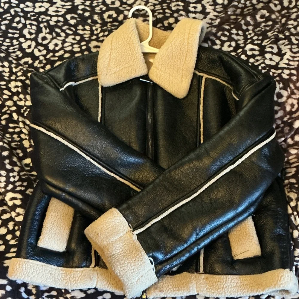 Shearling Lined Black and Cream Women's Jacket - Picture 6 of 6